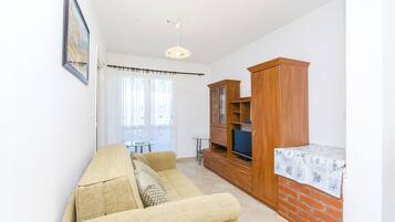 Apartment (A1) | Wohnzimmer | Fernseher