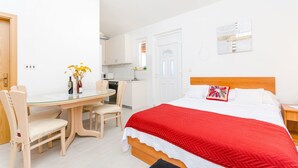 Uklassifisert bilde, 3 av 29, knapp