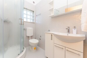 Studio (A4) | Eigene Küche