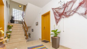Unclassified image, 5 of 105, button - Apartments Mate (Okrug Gornji)