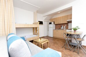 Living room | TV - Apartment Branka (Vodice)