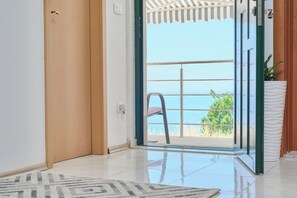 House | Balcony