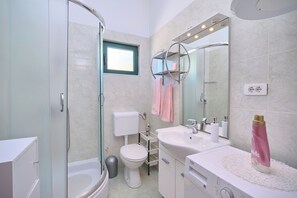 Bathroom - House Roza (Podstrana)