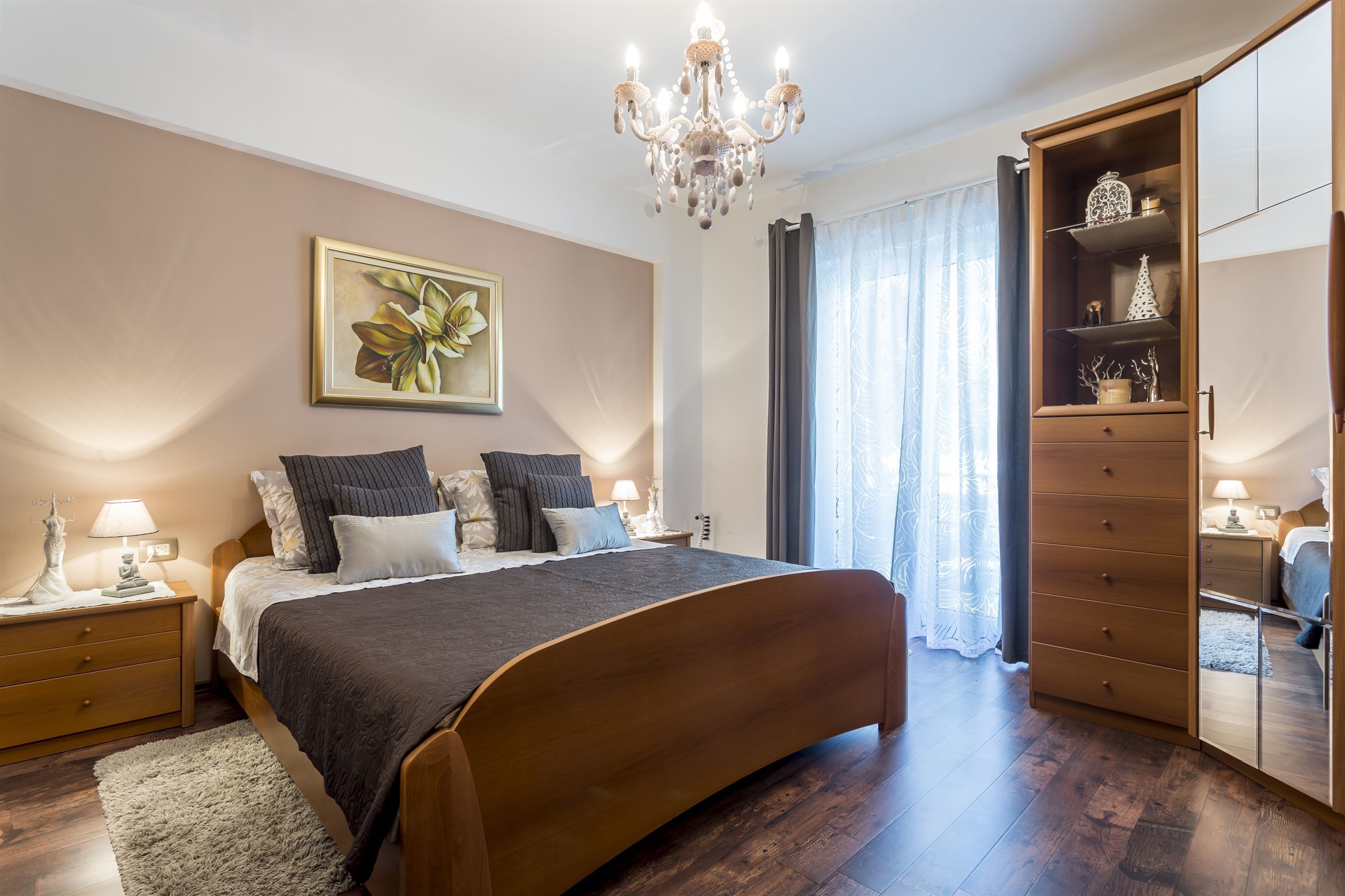 Strykejern/-brett og wi-fi (inkludert)