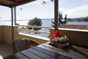 Balcony - Apartments Gudelj (Okrug)