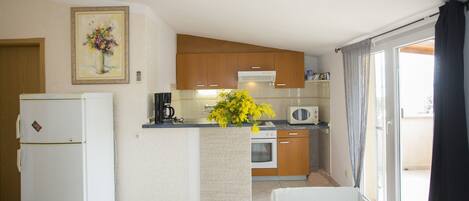 Cuisine privée | Réfrigérateur, four à micro-ondes, un four, surface de cuisson