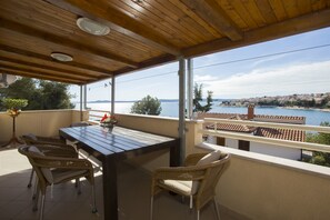 Balcony - Apartments Gudelj (Okrug)