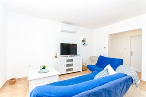 Living room | TV - House Nikolina (Marina)