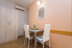 Apartment (A1) | Speisen