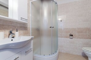 Room (S3) | Bathroom - Apartments and Rooms Preka (Rab)
