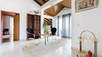 Apartment (A2) | Interior