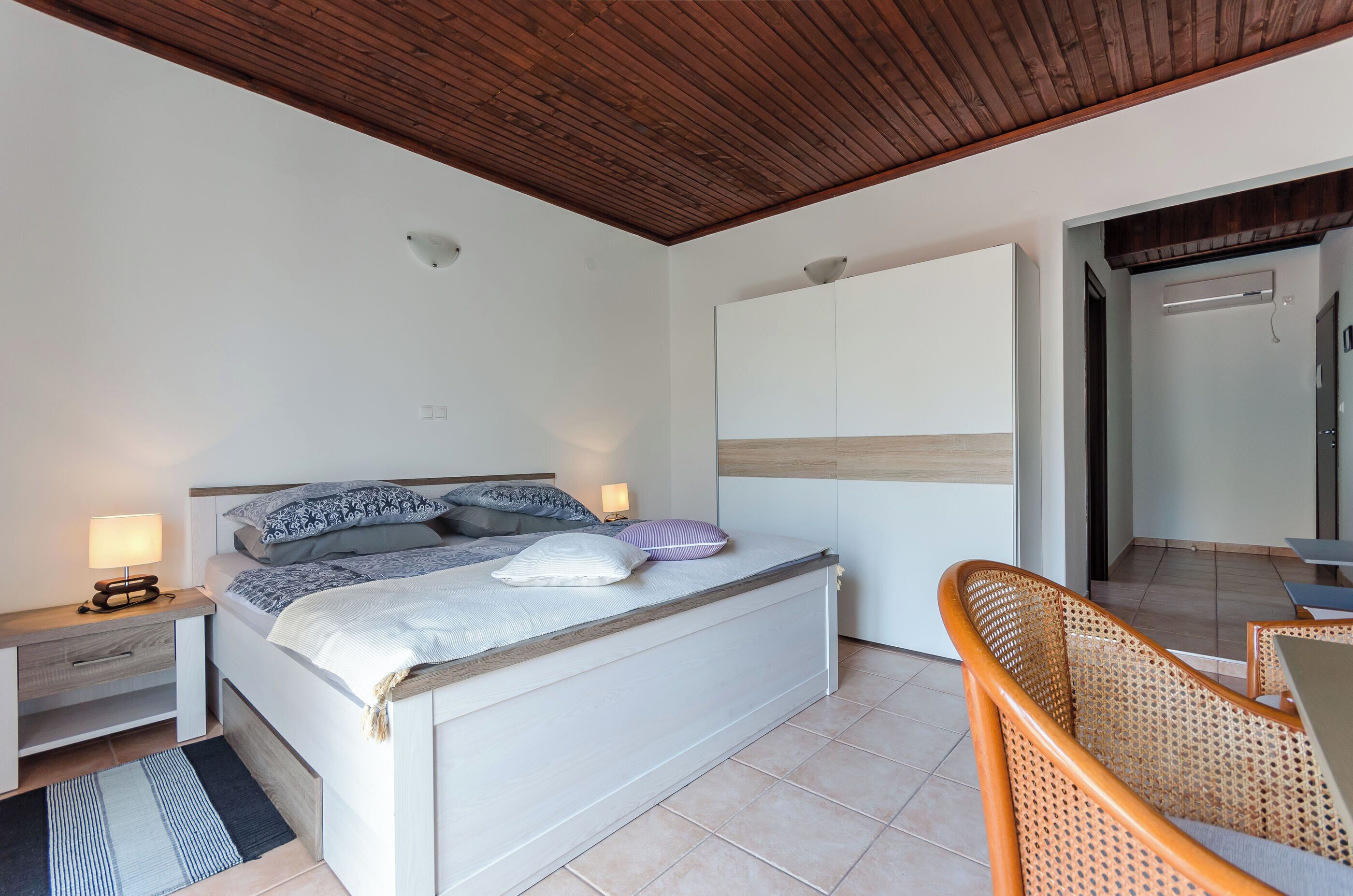 Rom (S2) | Safe på rommet og wi-fi (inkludert)