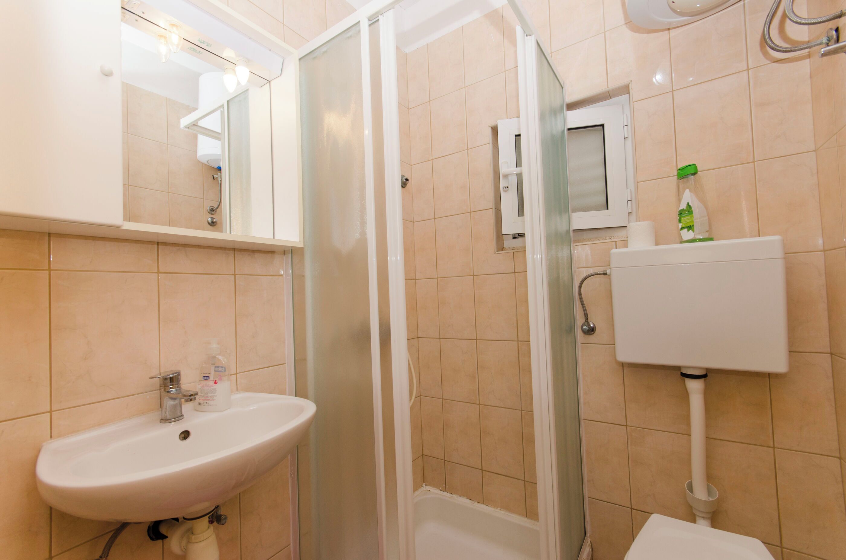 Rom (S5) | Bad | Håndklær