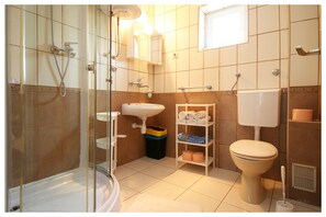 Bathroom - Apartments and Room Janja (Primosten)