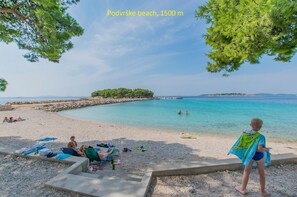 Beach nearby - Apartment Alda (Murter)