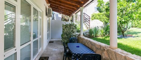 Studio (A2) | Terrace/patio