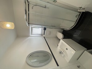 Apartment (A1) | Bathroom - Apartments Leonardo (Primosten)