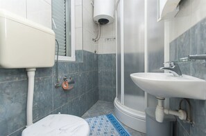 Bathroom | Shower - Apartment Nedjeljka (Slivno)