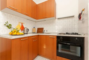 전용 주방 | 냉장고, 오븐, 쿡탑, 전기 주전자