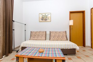 Apartemen (A1) | Ruang keluarga