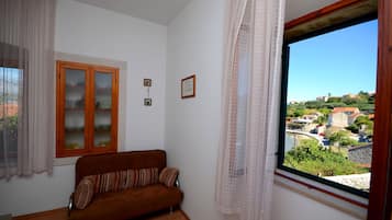 Appartement (A1) | Salle de séjour | Téléviseur à écran plat