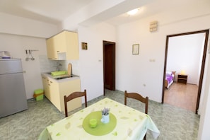 Apartment (A2) | Private kitchen
