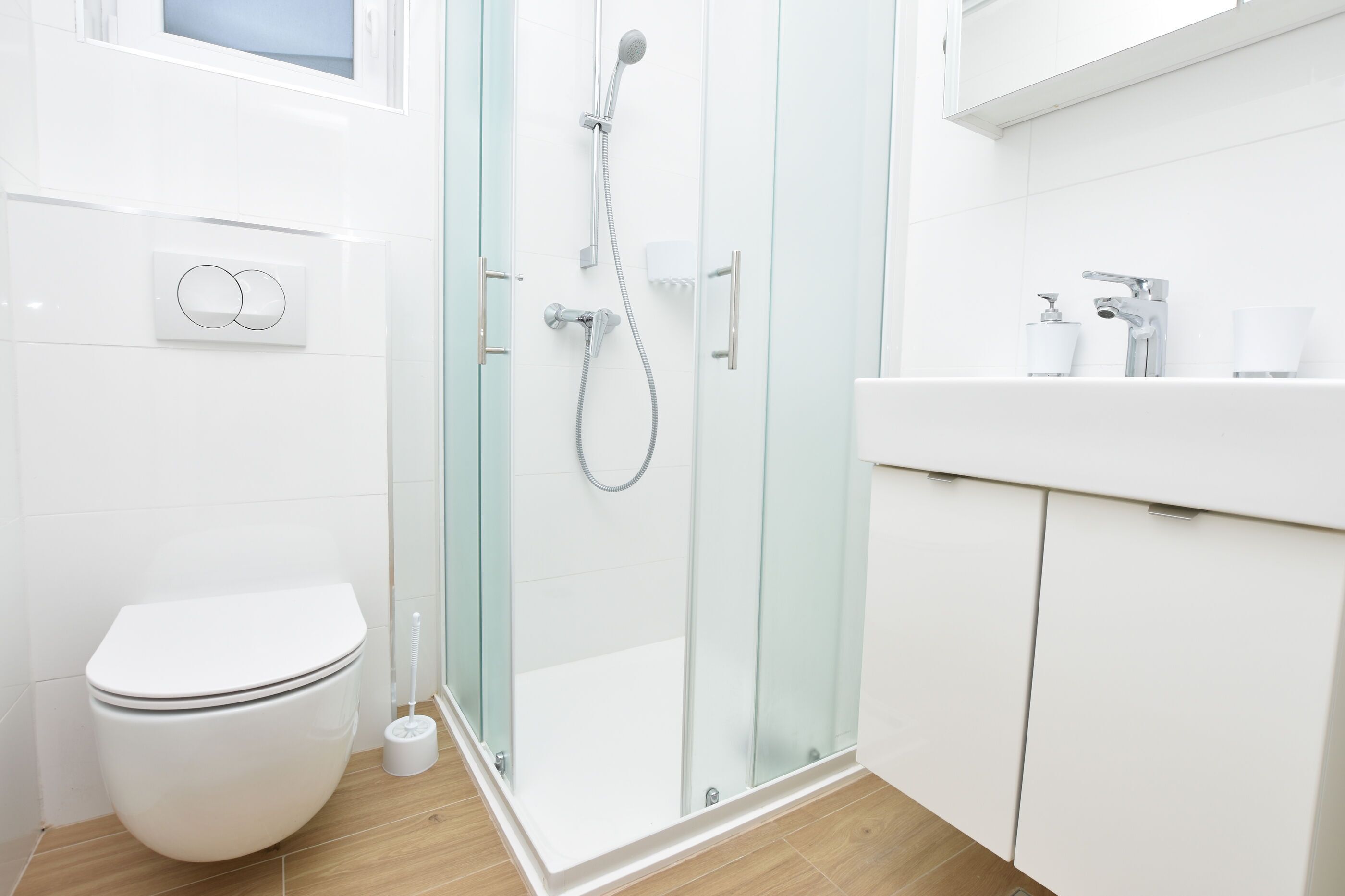 Studio (A3) | Bathroom | Shower