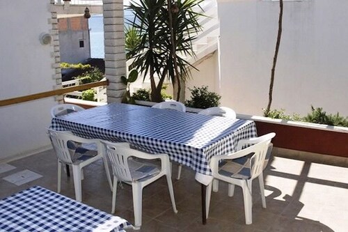 Apartments and Rooms Florijan