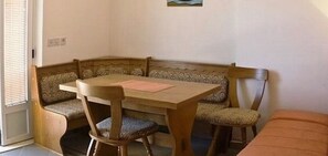 Apartment (A1) | Dining
