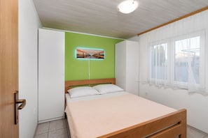 Apartment (A1) | Free WiFi - Apartments Kralj (Privlaka)