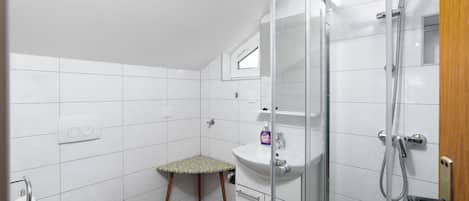 Apartment (A3) | Bathroom