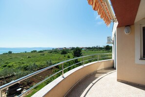 Apartment (A4) | Water view - Apartments Stefa (Privlaka)