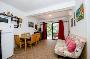 Dining - Apartment Dijana (Blato)