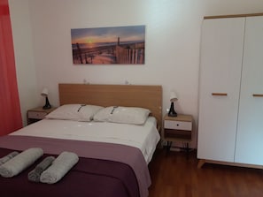Apartment (A2) | Free WiFi, bed sheets