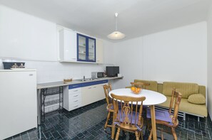 Private kitchen | Fridge, microwave, stovetop, espresso maker - House Goga (Primosten)