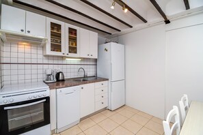 Studio (A1) | Restauration