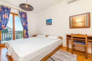 Free WiFi, bed sheets - Apartments Spomenka (Orebic)