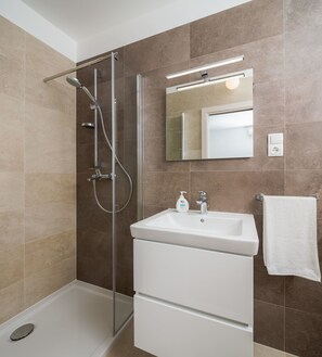 Bathroom | Shower - Apartments and Rooms Denis (Dugi Rat)