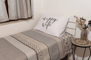 Apartment (A1) | 1 bedroom, iron/ironing board, free WiFi