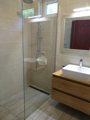 Apartment (A1) | Bathroom | Shower, hair dryer - Apartment Kety (Kostrena)