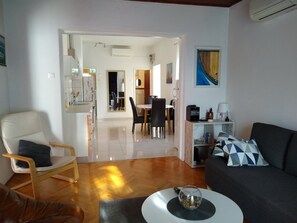 Apartment (A1) | Living room - Apartment Kety (Kostrena)