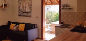 Apartment (A2) | Living room