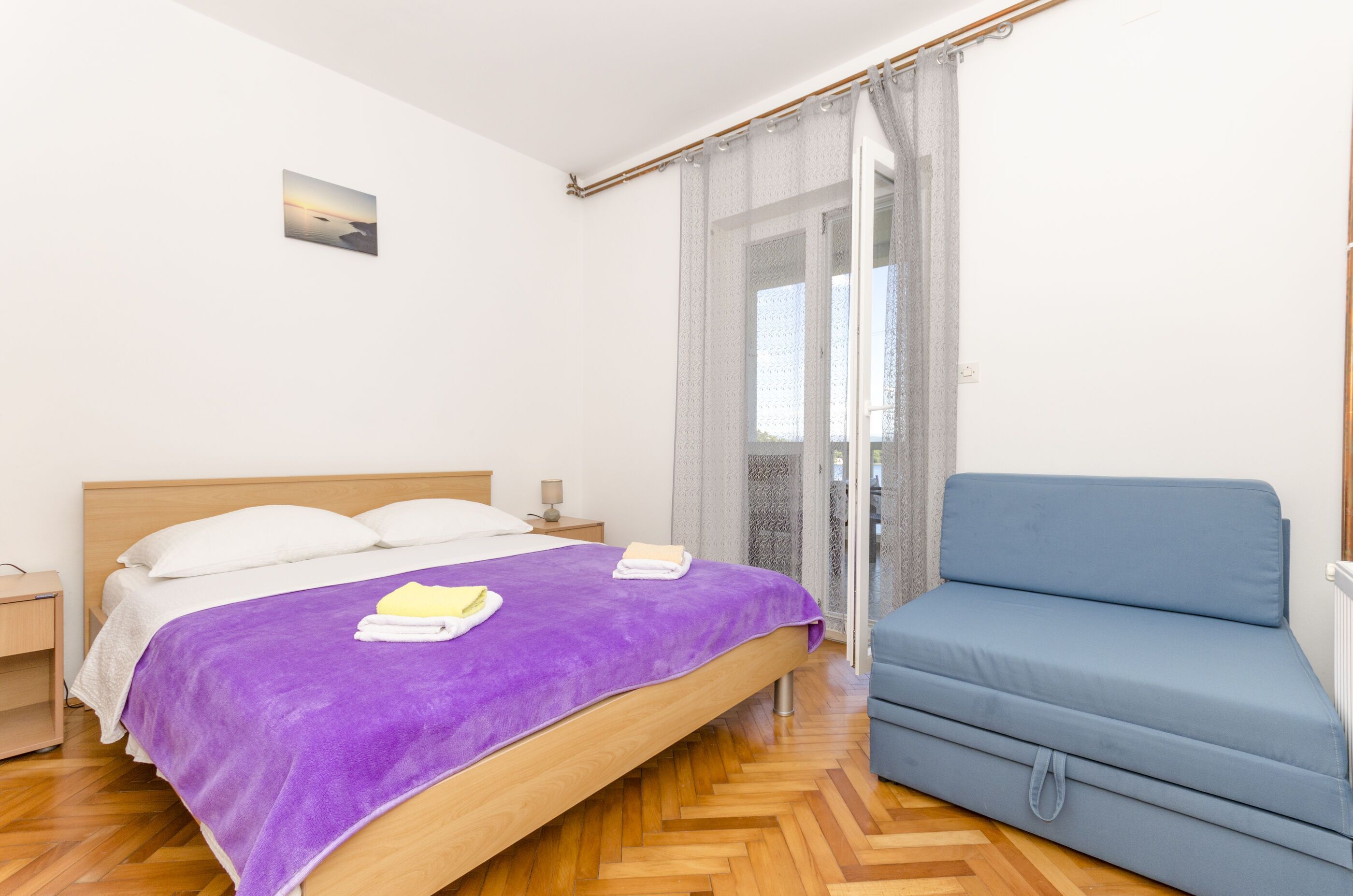Quartos à prova de som, ferros/tábuas de passar roupa, Wi-Fi de cortesia