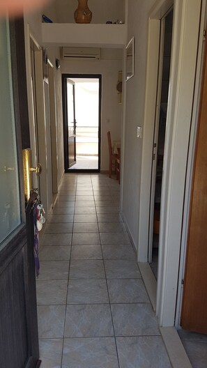 Apartment (A3) | Pintu masuk dalaman