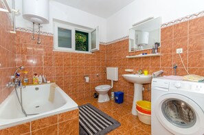 Bathroom - Apartments Kata (Supetar)