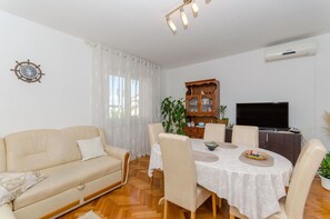 Apartment (A2) | Wohnzimmer