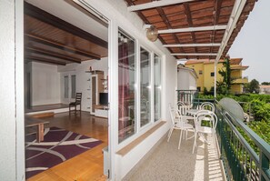 Apartment (A3) | Balcony