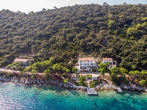 Apartments Luka