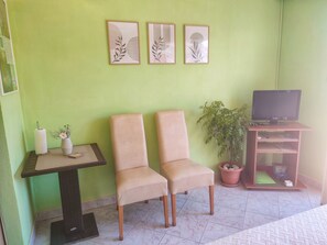 Studio (A2) | Interior