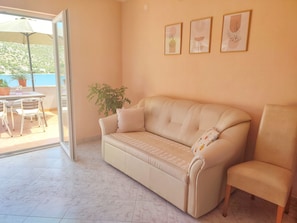 Apartment (A1) | Living area | TV